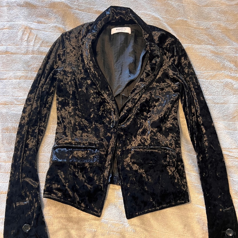 Bailey 44 Crushed Velvet Tuxedo Jacket Black Long Sleeves Size XS